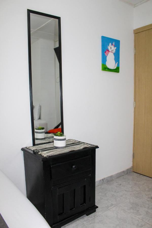 Hotel Poblado Suite Баранкила Екстериор снимка