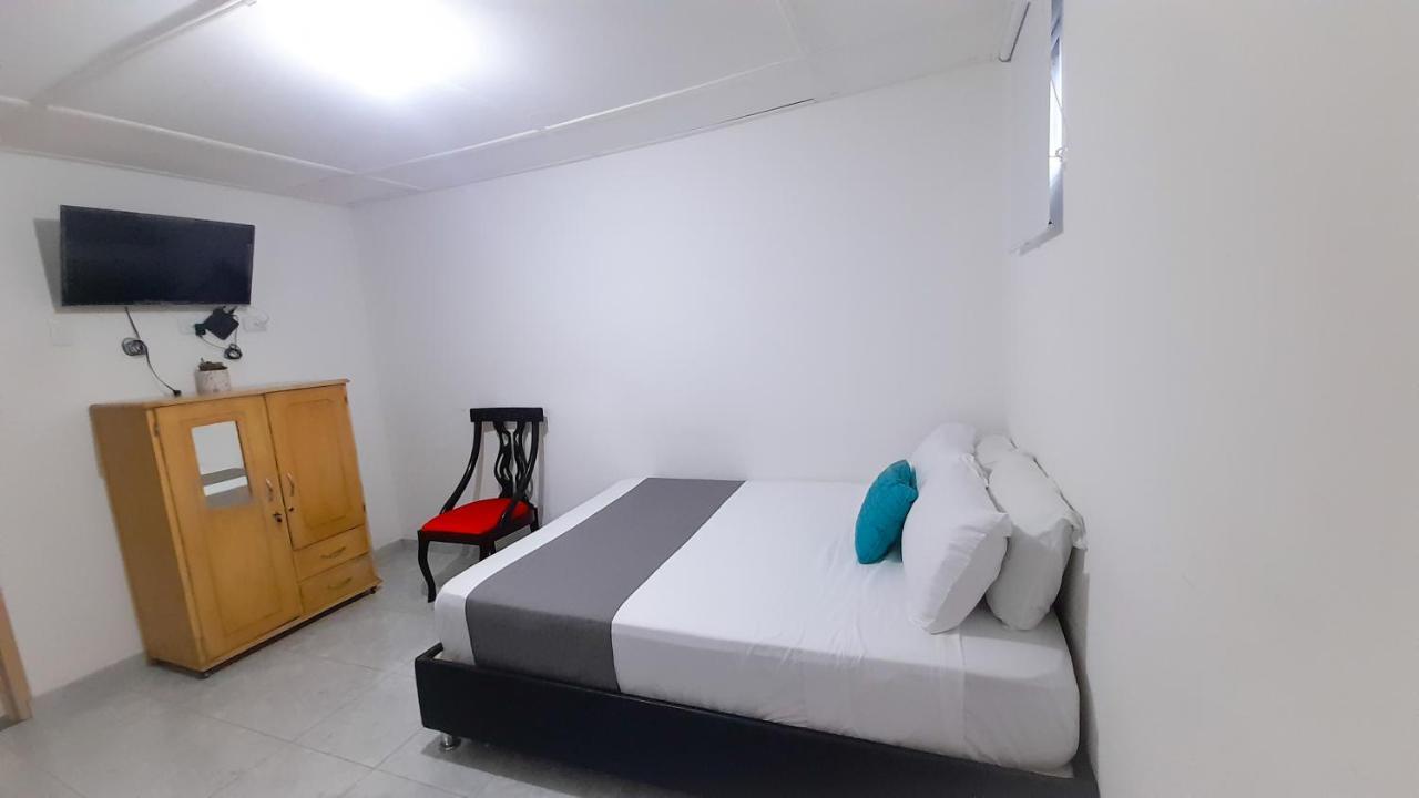 Hotel Poblado Suite Баранкила Екстериор снимка
