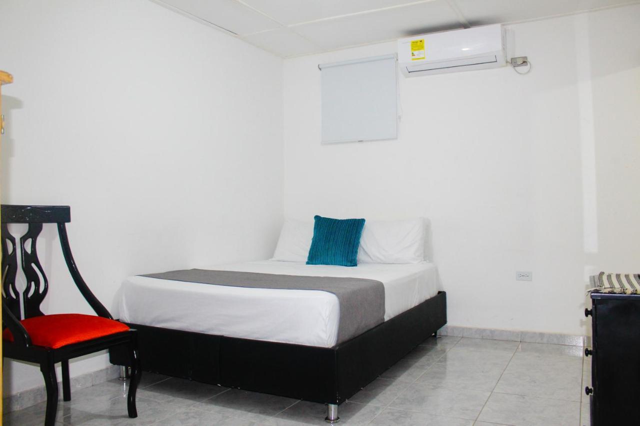 Hotel Poblado Suite Баранкила Екстериор снимка