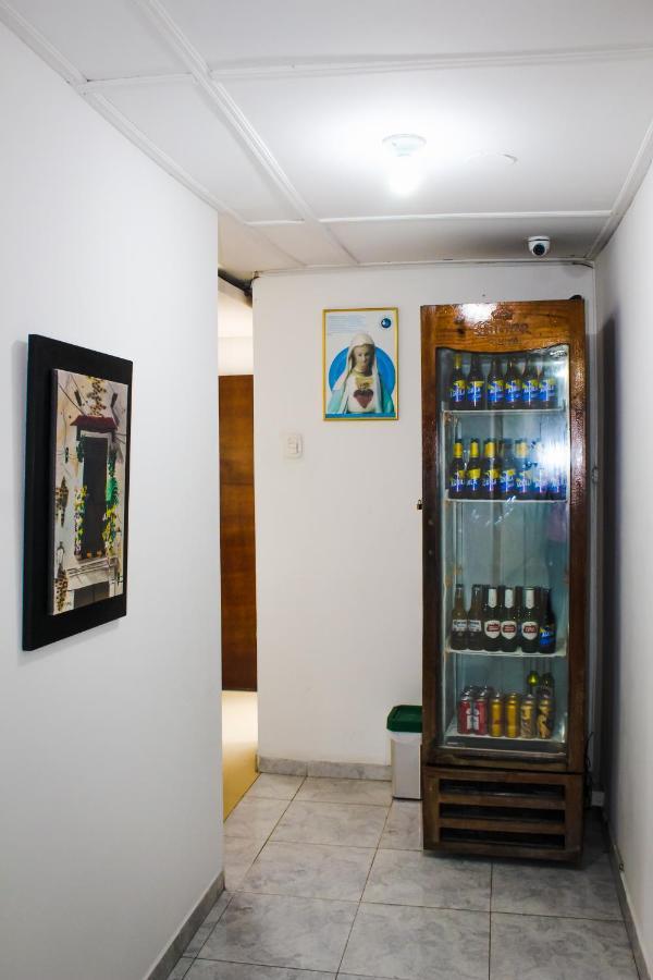 Hotel Poblado Suite Баранкила Екстериор снимка