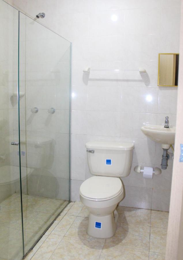 Hotel Poblado Suite Баранкила Екстериор снимка